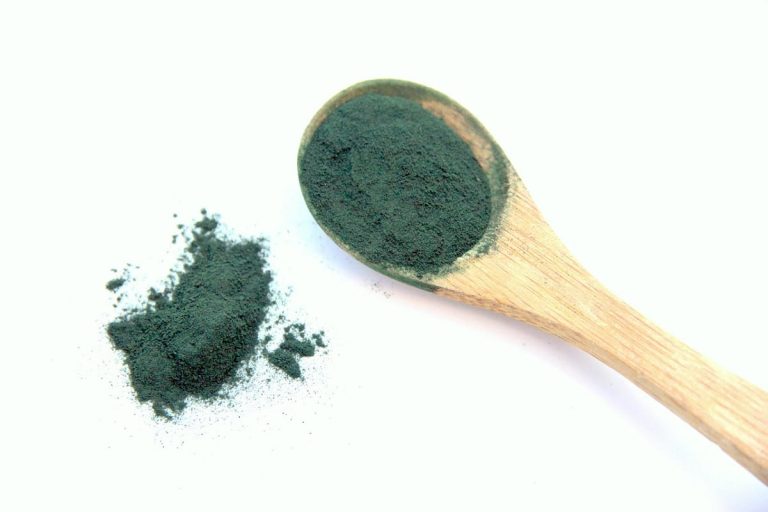 Perché la spirulina sta diventando un alimento sempre più popolare e sostenibile